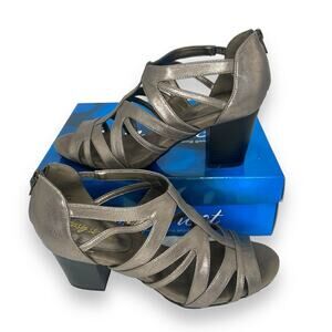 NEW Easy Street Pewter Strappy Heels Size 12 Metallic Comfort Heels